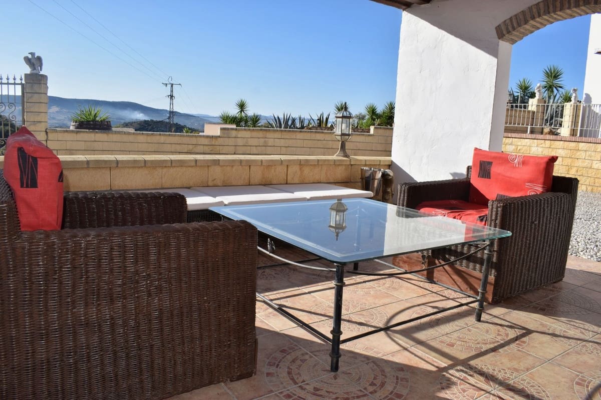 10 sovrum Finca/Hus på landet till salu i Ronda med pool - 1 500 000 € (Ref: 8835834)