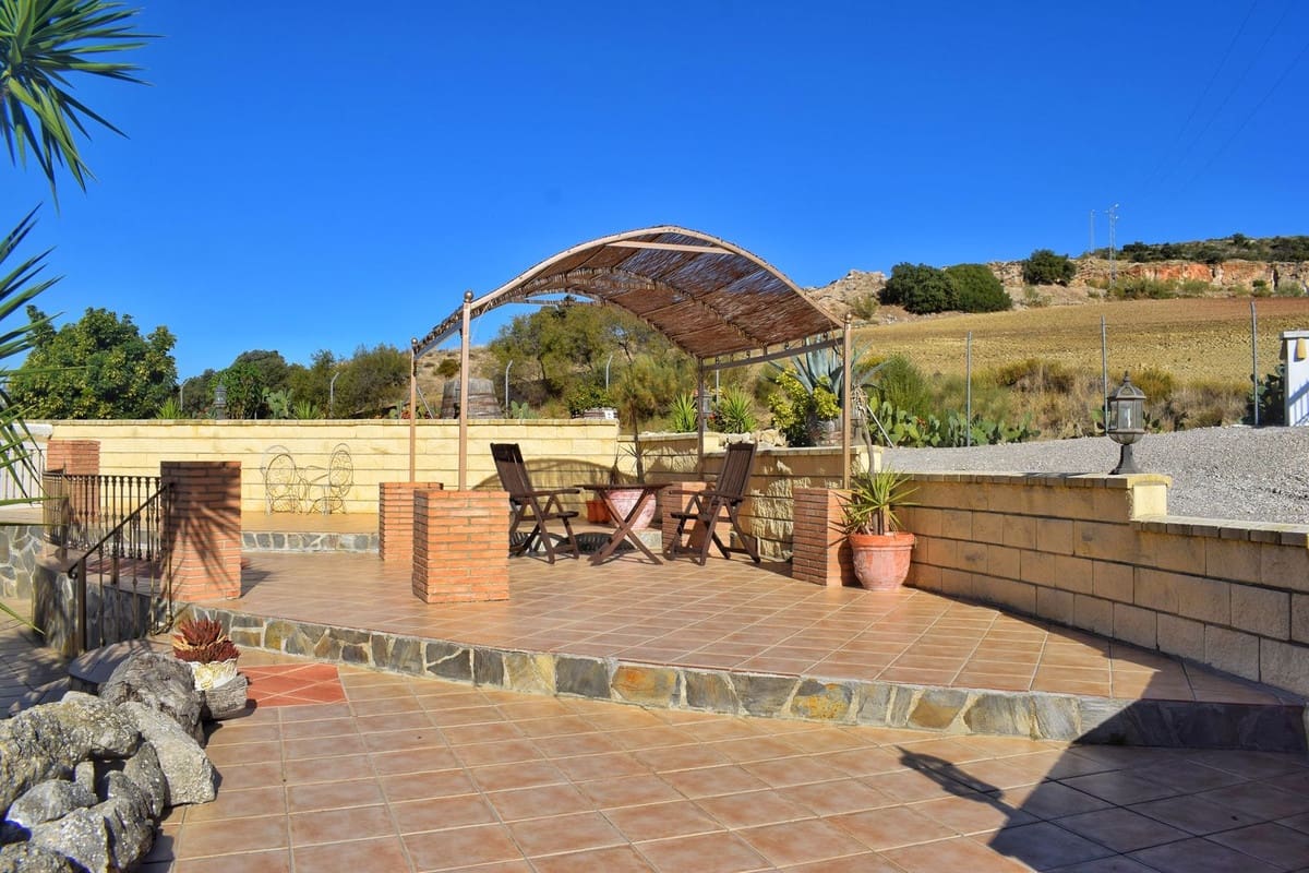10 Zimmer Finca/Landgut zu verkaufen in Ronda mit Pool - 1.500.000 € (Ref: 8835834)