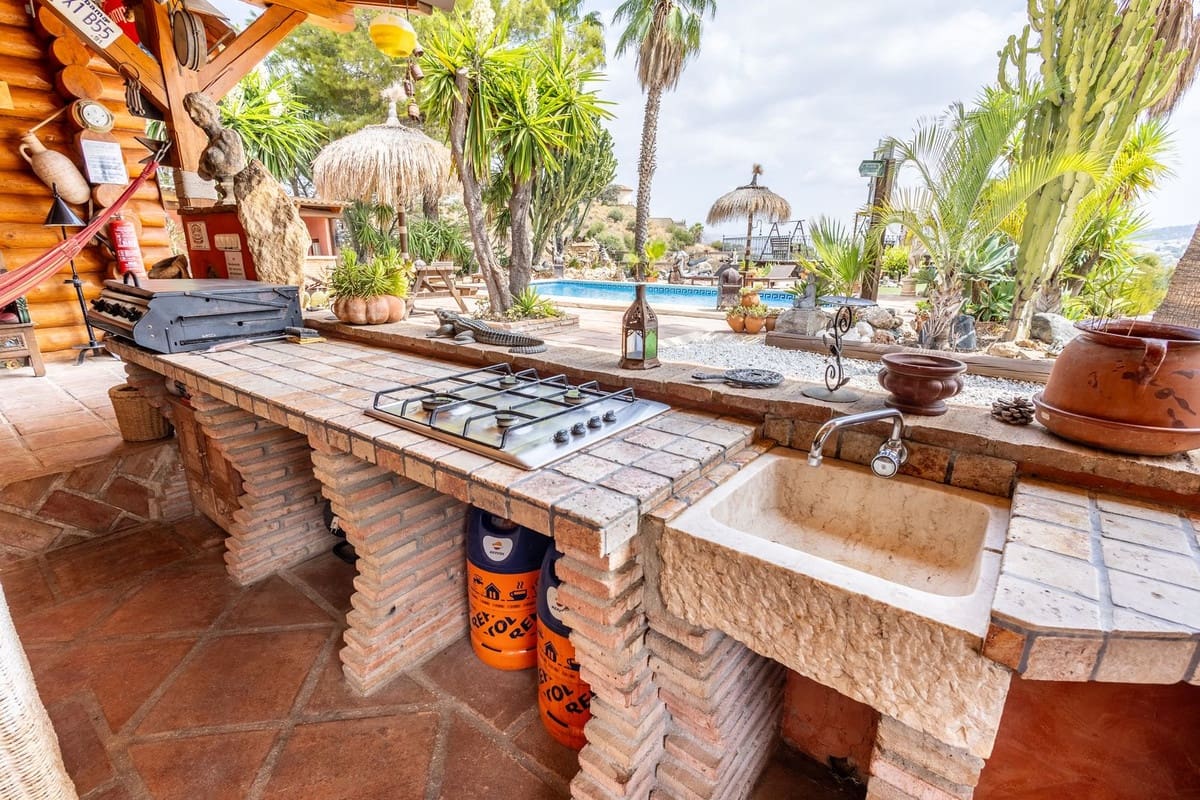 6 sovrum Finca/Hus på landet till salu i Alhaurin el Grande med pool garage - 995 500 € (Ref: 8835836)