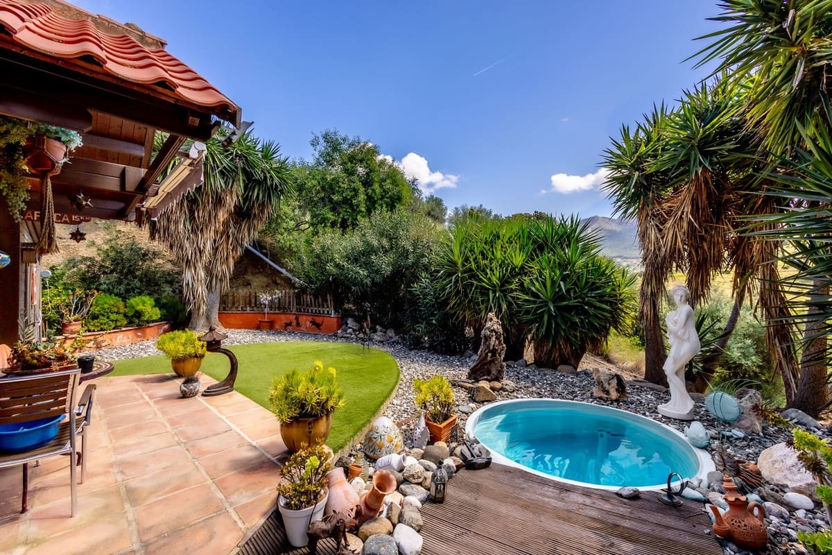 6 bedroom Finca/Country House for sale in Alhaurin el Grande with pool garage - € 995,500 (Ref: 8835836)