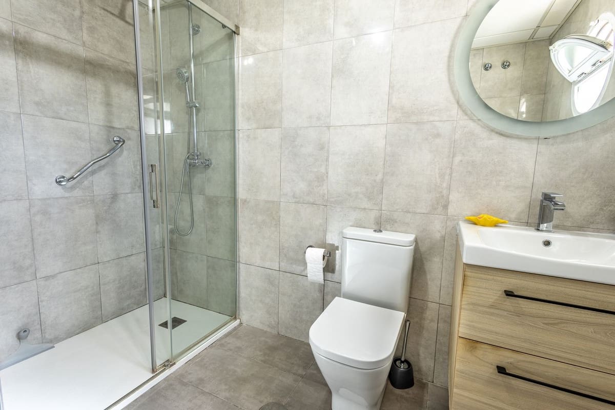 3 sypialnia Willa na sprzedaż w Alhaurin Golf z basenem garażem - 695 000 € (Ref: 8835838)