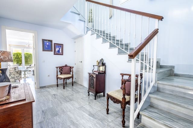 3 sypialnia Willa na sprzedaż w Alhaurín Golf, Alhaurín el Grande z basenem garażem - 695 000 € (Ref: 8835838)