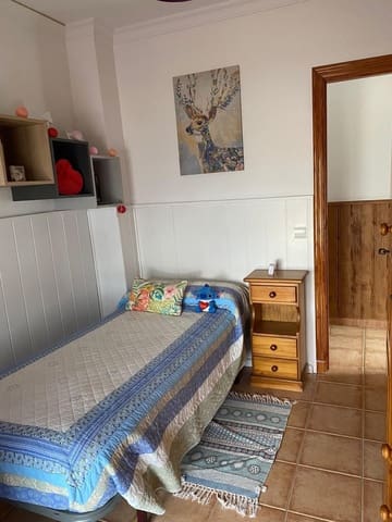 3 makuuhuone Paritalo myytävänä paikassa Coín mukana uima-altaan - 335 000 € (Ref: 8897771)