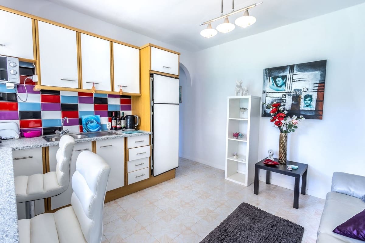 6 sypialnia Willa na sprzedaż w Alhaurin el Grande z basenem garażem - 625 000 € (Ref: 8902753)