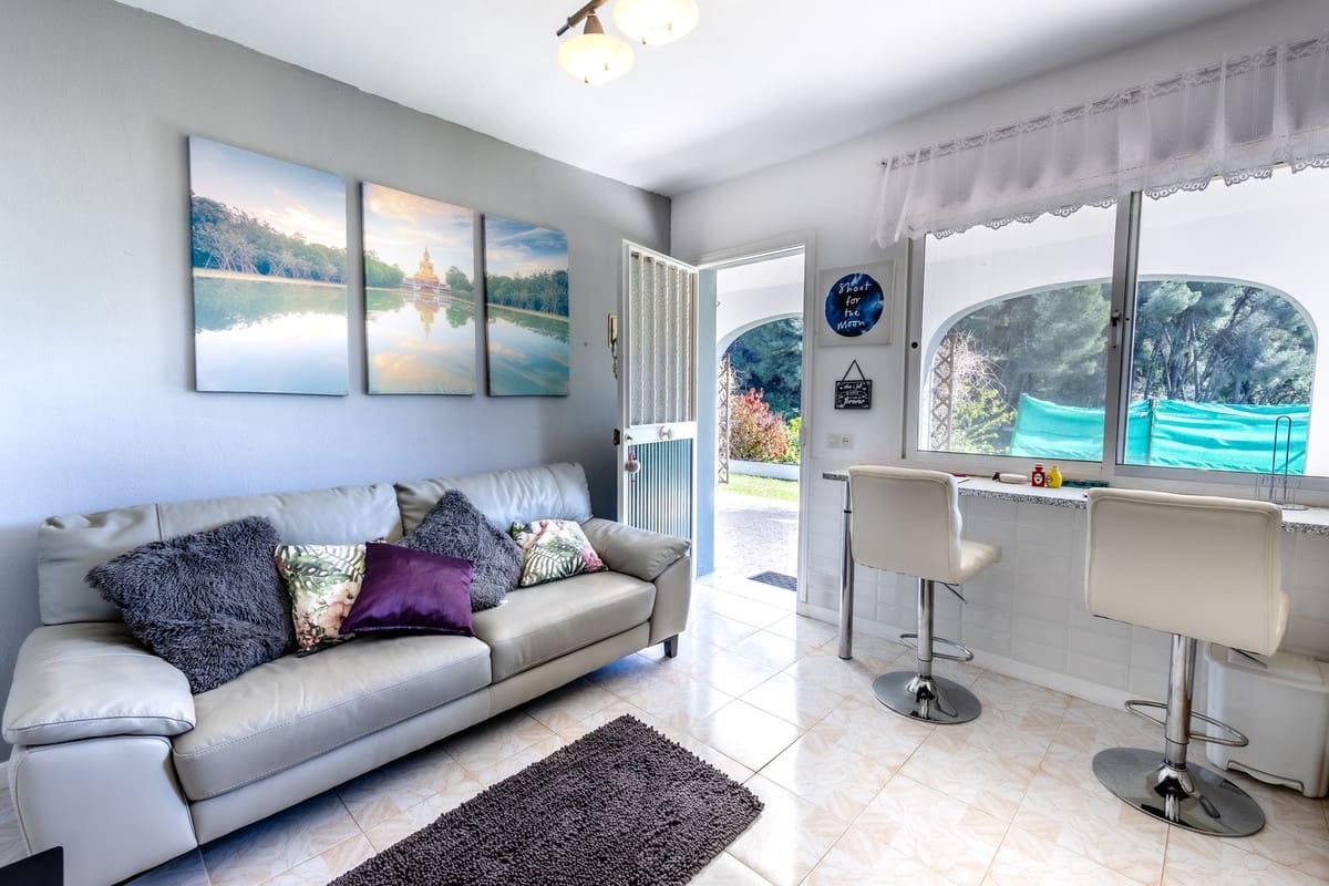 6 sypialnia Willa na sprzedaż w Alhaurin el Grande z basenem garażem - 625 000 € (Ref: 8902753)