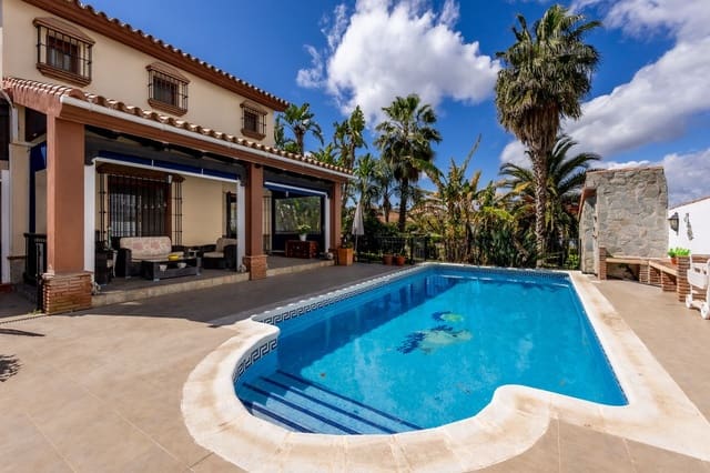 4 soveværelse Villa til salg i Alhaurín el Grande med swimmingpool garage - € 695.000 (Ref: 8913545)