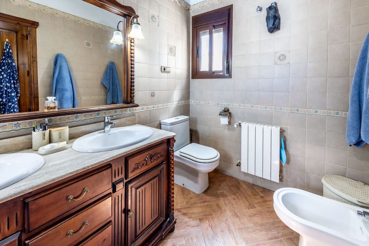 4 quarto Moradia para venda em Alhaurin el Grande com piscina garagem - 695 000 € (Ref: 8913545)