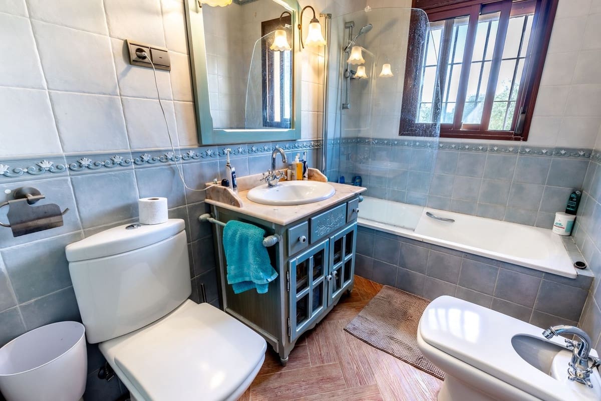 4 quarto Moradia para venda em Alhaurin el Grande com piscina garagem - 695 000 € (Ref: 8913545)