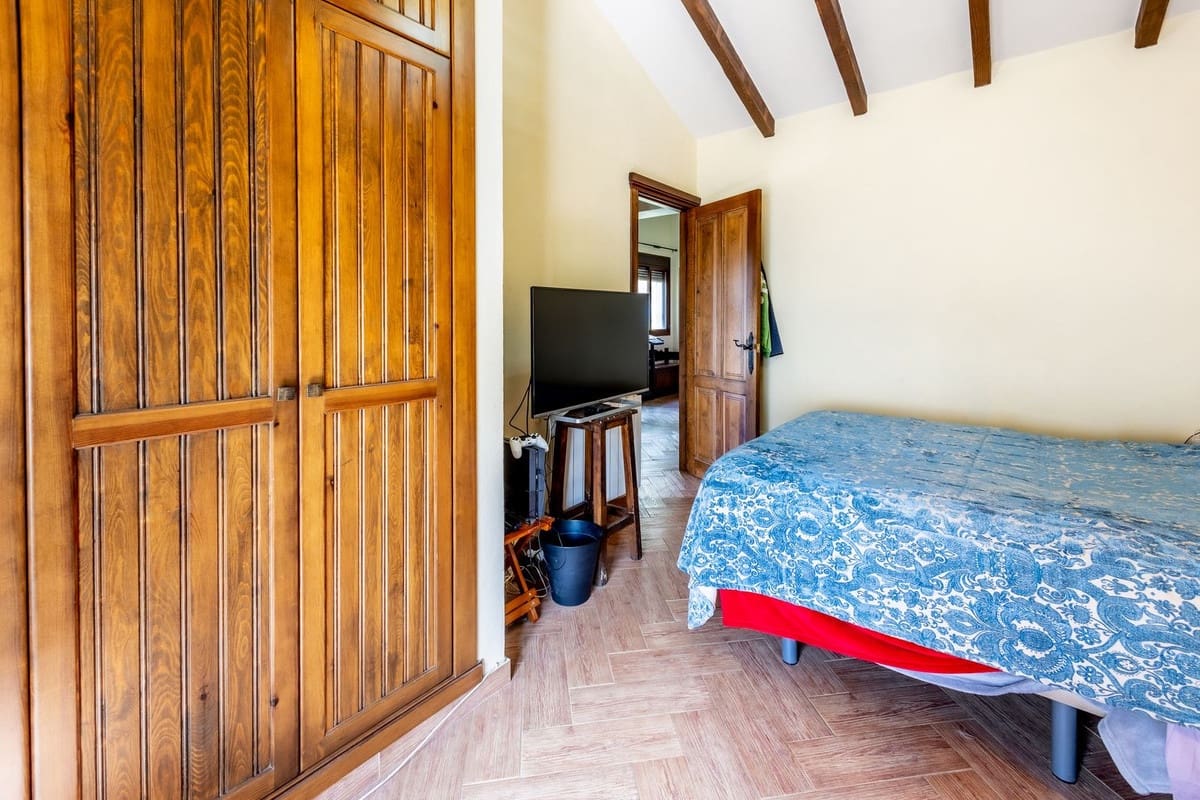 4 quarto Moradia para venda em Alhaurin el Grande com piscina garagem - 695 000 € (Ref: 8913545)