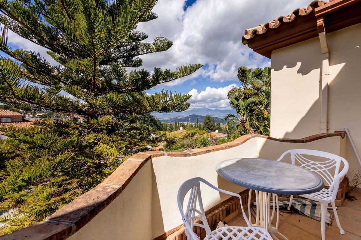 4 quarto Moradia para venda em Alhaurin el Grande com piscina garagem - 695 000 € (Ref: 8913545)