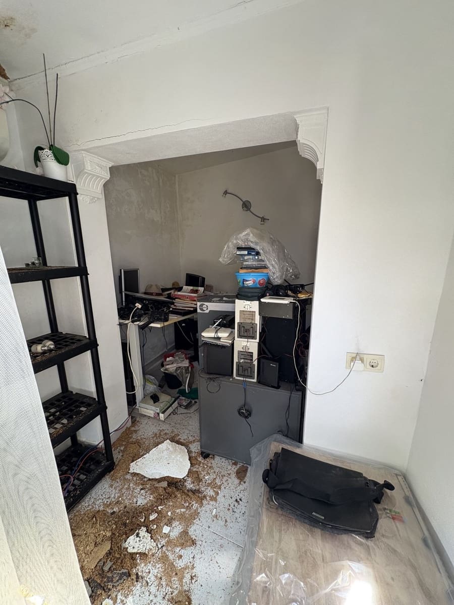 4 soveværelse Semi-Rækkehus til salg i Fuengirola med swimmingpool garage - € 525.000 (Ref: 8922595)