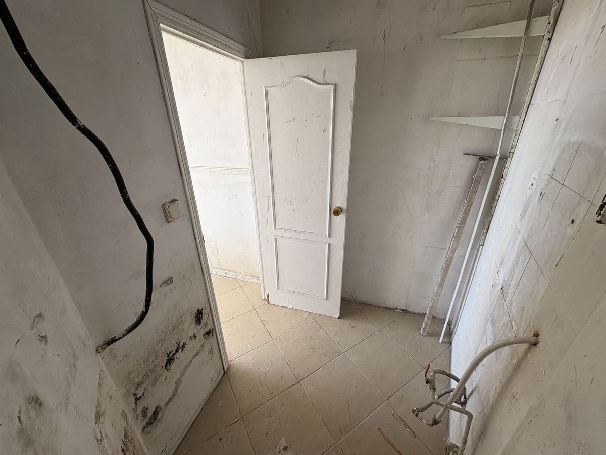 4 soveværelse Semi-Rækkehus til salg i Fuengirola med swimmingpool garage - € 525.000 (Ref: 8922595)