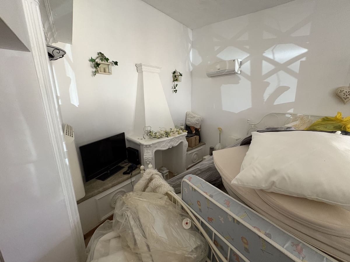 4 chambre Villa/Maison Semi-Mitoyenne à vendre à Fuengirola avec piscine garage - 525 000 € (Ref: 8922595)