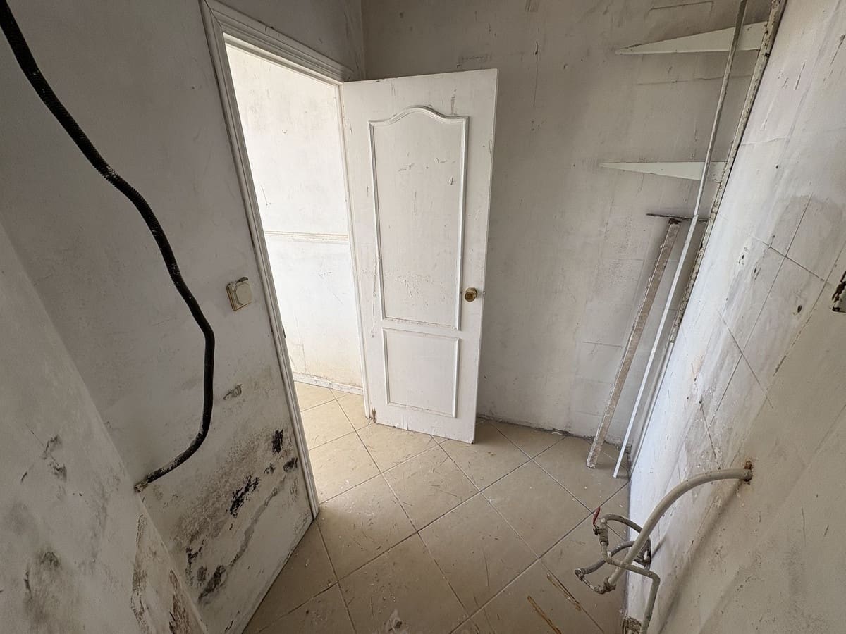 4 chambre Villa/Maison Semi-Mitoyenne à vendre à Fuengirola avec piscine garage - 525 000 € (Ref: 8922595)