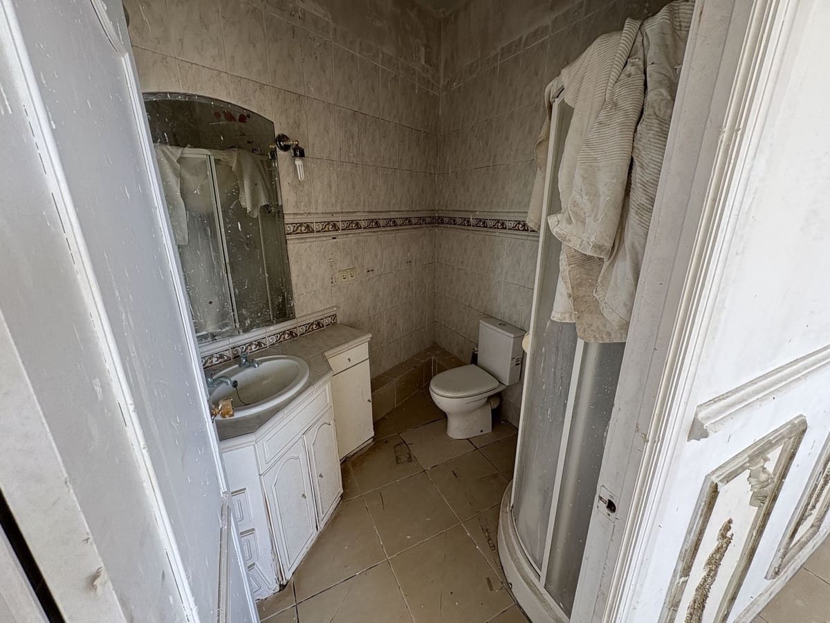 4 chambre Villa/Maison Semi-Mitoyenne à vendre à Fuengirola avec piscine garage - 525 000 € (Ref: 8922595)