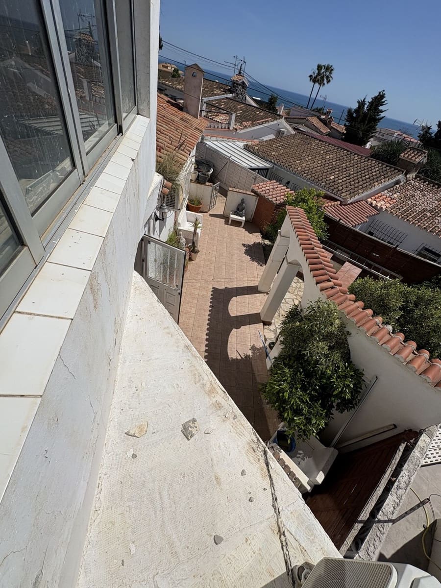 4 chambre Villa/Maison Semi-Mitoyenne à vendre à Fuengirola avec piscine garage - 525 000 € (Ref: 8922595)