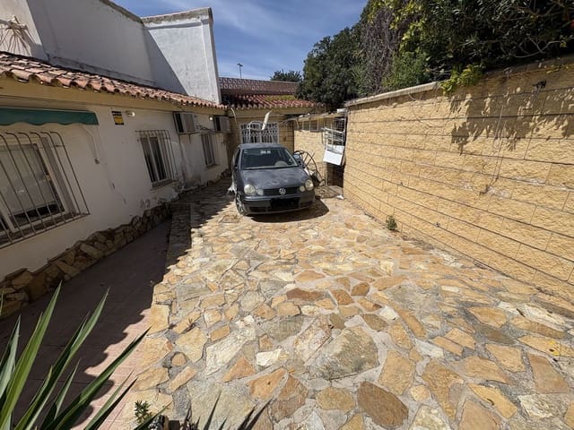 4 makuuhuone Paritalo myytävänä paikassa Fuengirola mukana uima-altaan 
autotalli - 525 000 € (Ref: 8922595)