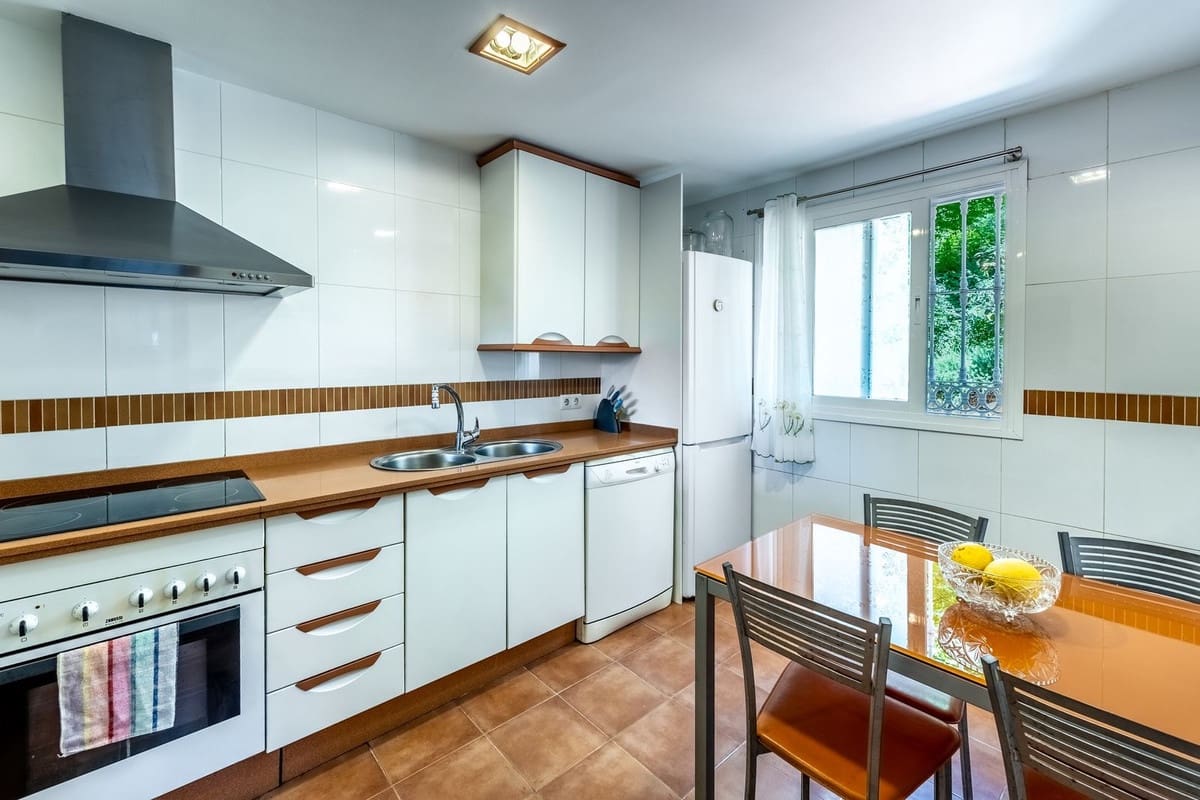 3 soveværelse Byhus til salg i Alhaurin Golf med swimmingpool garage - € 365.000 (Ref: 9000448)