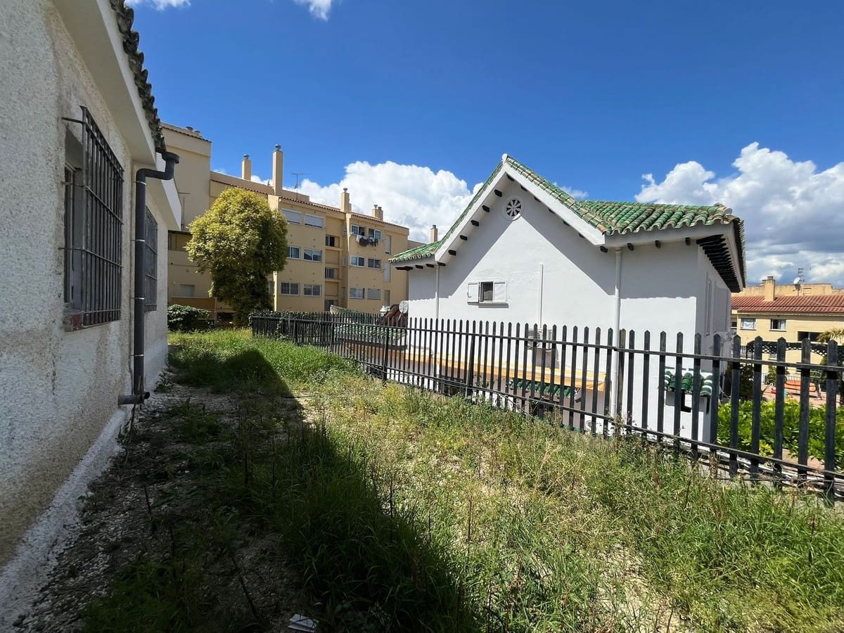 2 sovrum Villa till salu i Alhaurin el Grande - 270 000 € (Ref: 9041273)