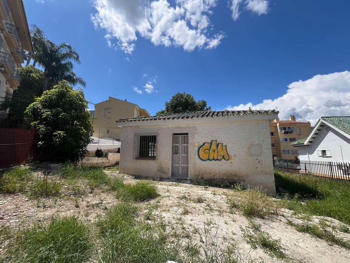 2 sovrum Villa till salu i Alhaurin el Grande - 270 000 € (Ref: 9041273)