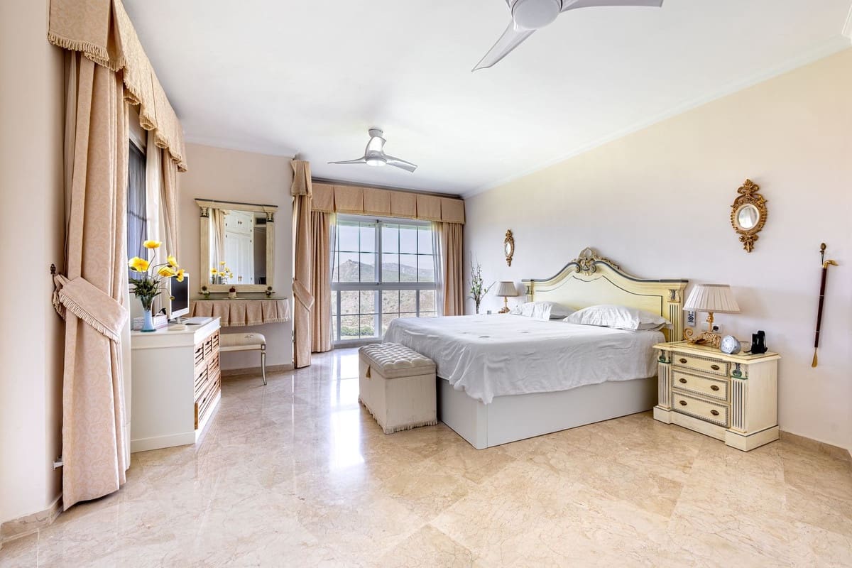 3 soverom Leilighet til salgs i Alhaurin Golf med svømmebasseng garasje - € 485 000 (Ref: 9095774)