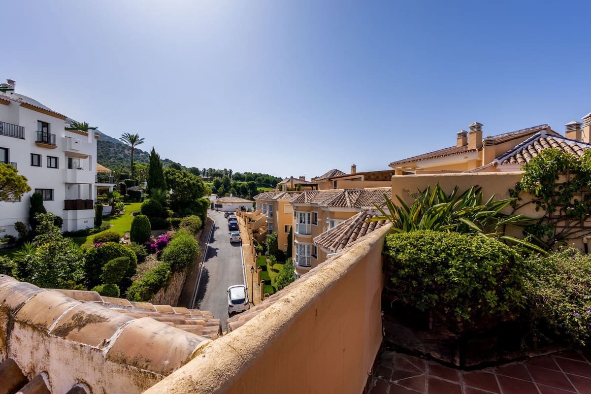 3 soverom Leilighet til salgs i Alhaurin Golf med svømmebasseng garasje - € 485 000 (Ref: 9095774)