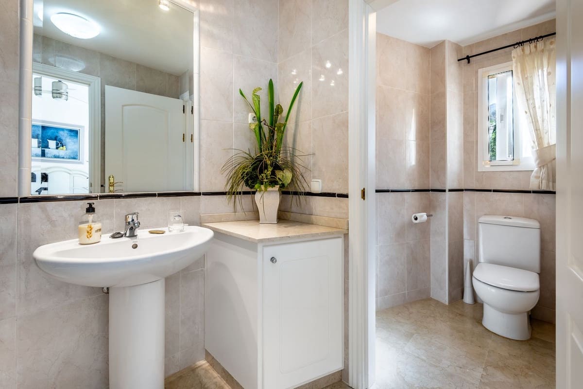 3 soverom Leilighet til salgs i Alhaurin Golf med svømmebasseng garasje - € 485 000 (Ref: 9095774)