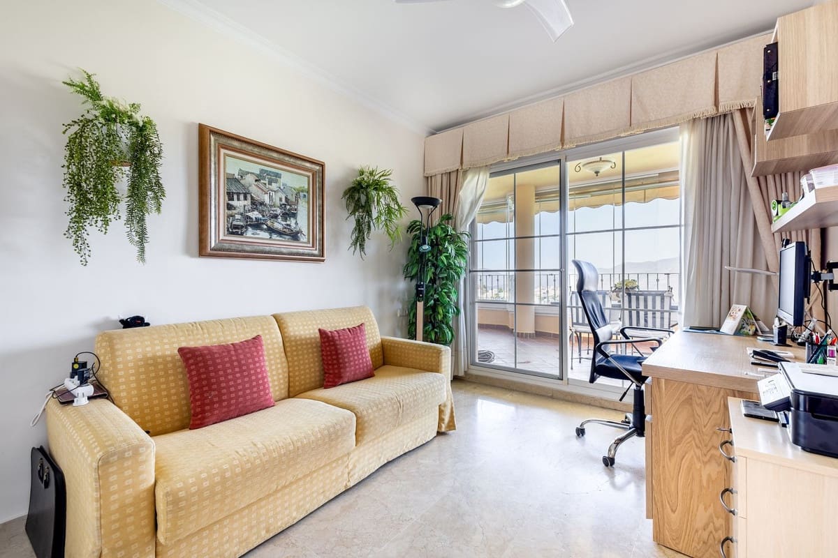 3 soverom Leilighet til salgs i Alhaurin Golf med svømmebasseng garasje - € 485 000 (Ref: 9095774)