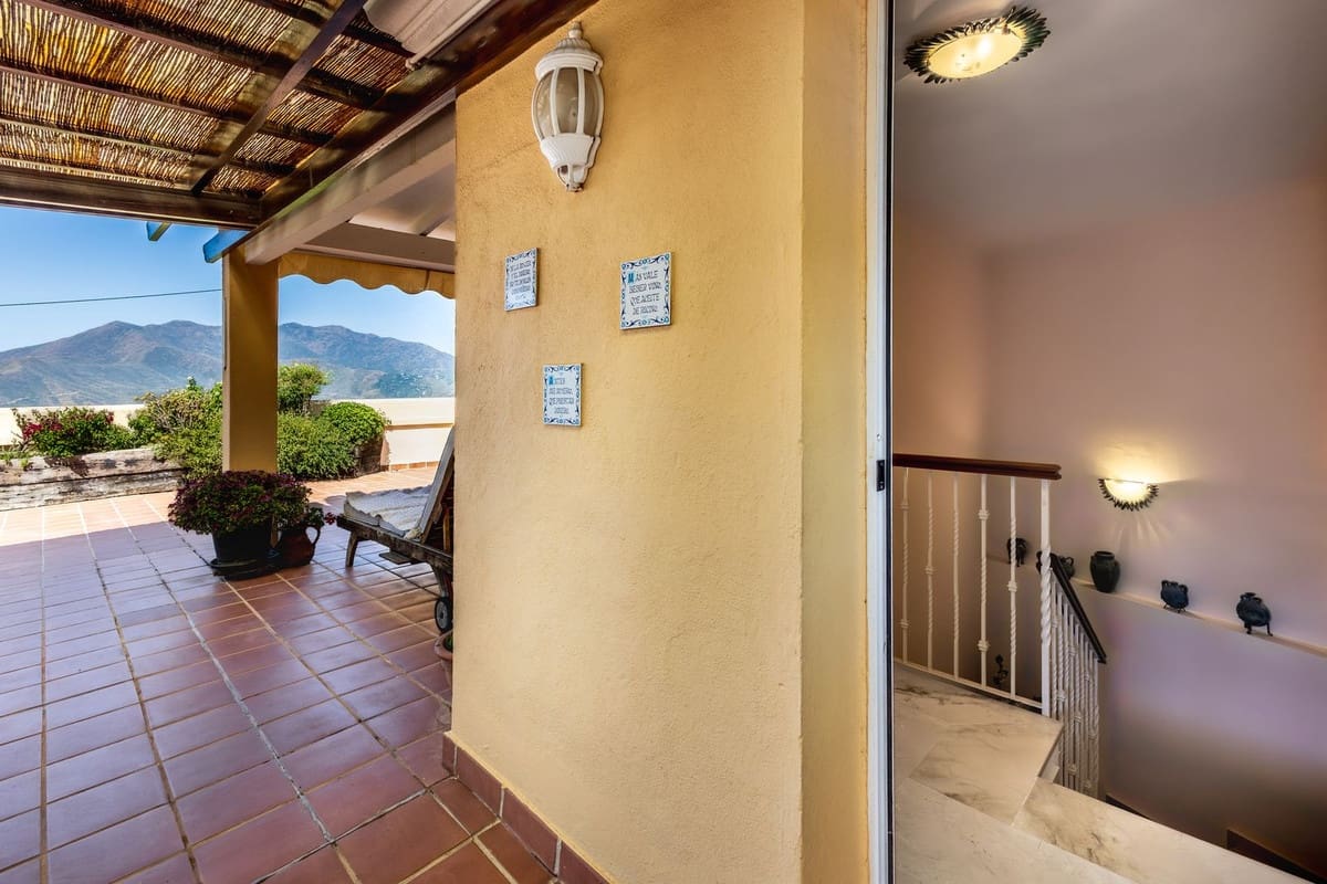 3 soverom Leilighet til salgs i Alhaurin Golf med svømmebasseng garasje - € 485 000 (Ref: 9095774)