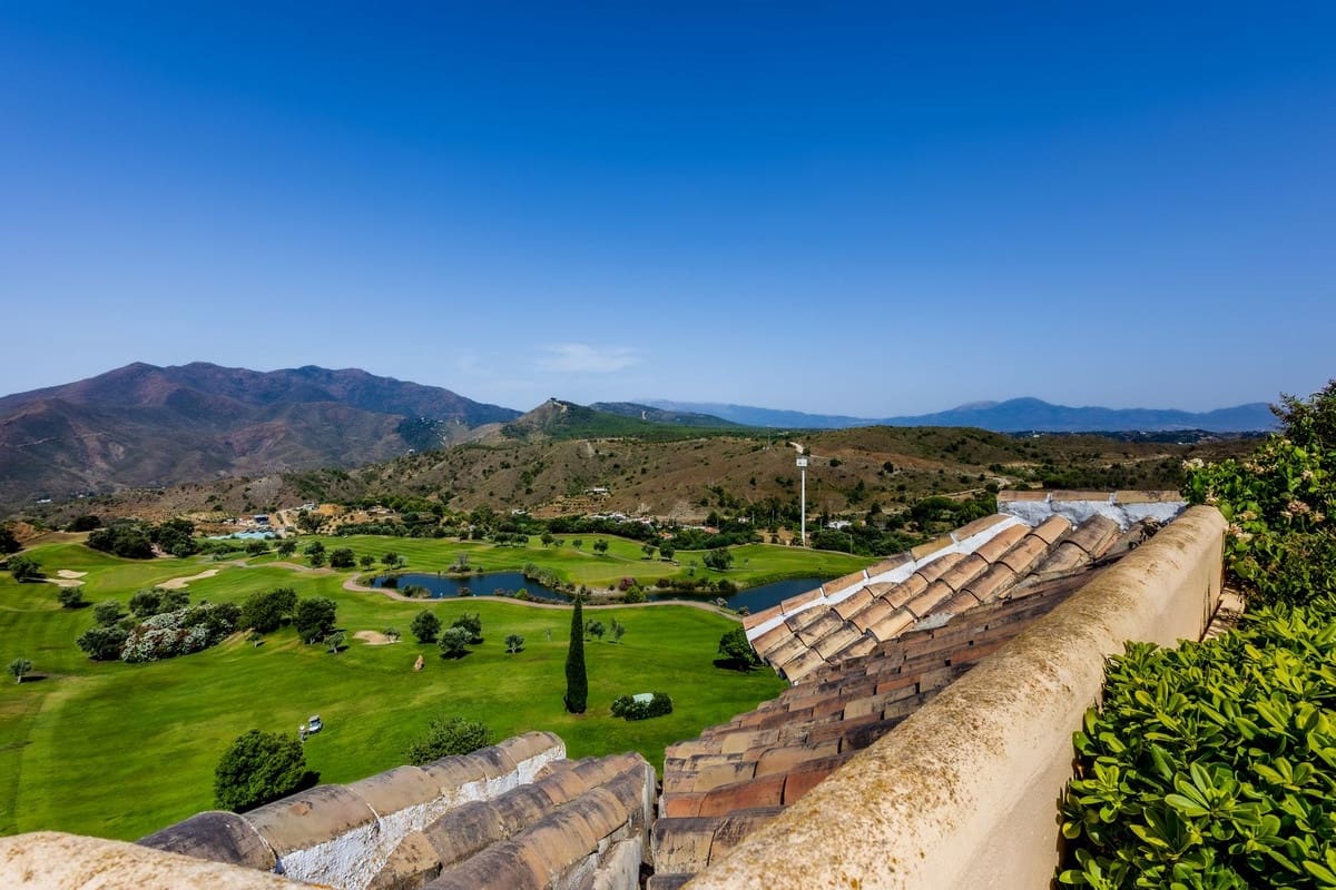 3 soverom Leilighet til salgs i Alhaurin Golf med svømmebasseng garasje - € 485 000 (Ref: 9095774)