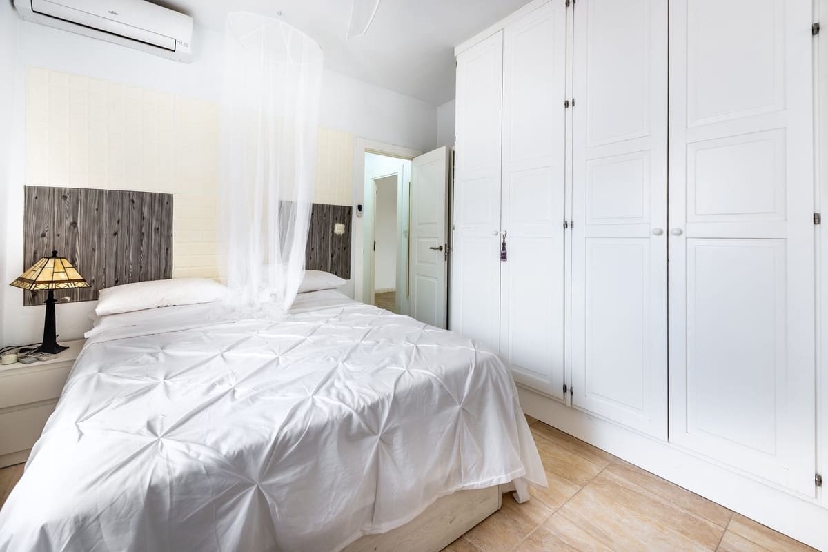 3 soveværelse Villa til salg i Coin med swimmingpool garage - € 350.000 (Ref: 9186621)