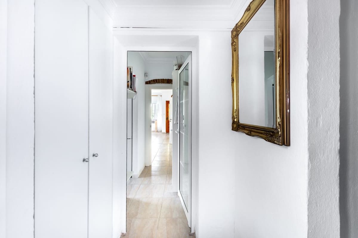 3 soveværelse Villa til salg i Coin med swimmingpool garage - € 350.000 (Ref: 9186621)