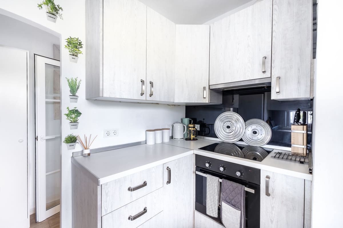 3 soveværelse Villa til salg i Coin med swimmingpool garage - € 350.000 (Ref: 9186621)