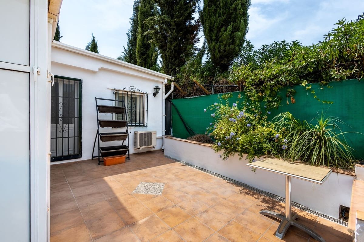 3 soveværelse Villa til salg i Coin med swimmingpool garage - € 350.000 (Ref: 9186621)