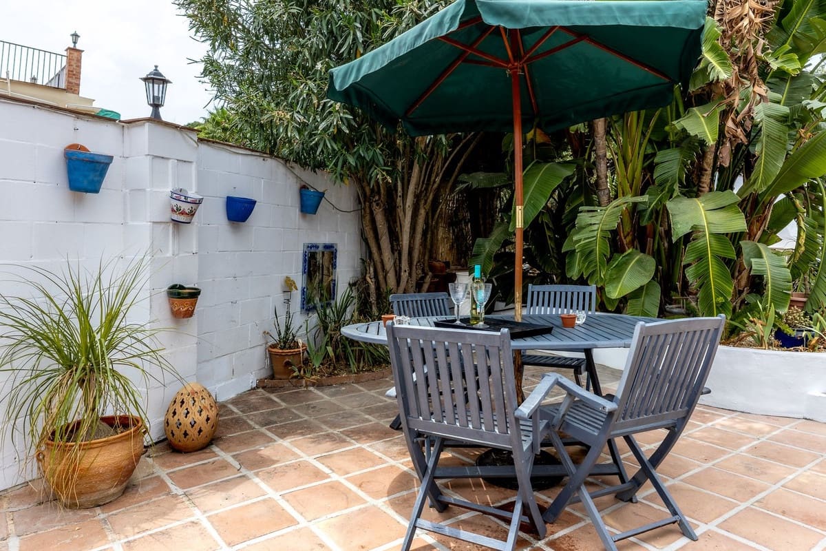 3 soveværelse Villa til salg i Coin med swimmingpool garage - € 350.000 (Ref: 9186621)