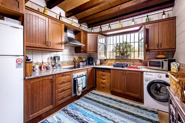 3 slaapkamer Finca/Landhuis te koop in Coín met zwembad garage - € 395.000 (Ref: 9301690)