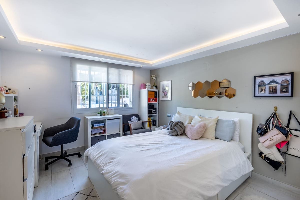 6 camera da letto Villa in vendita in Alhaurin el Grande con piscina garage - 995.000 € (Rif: 9311994)