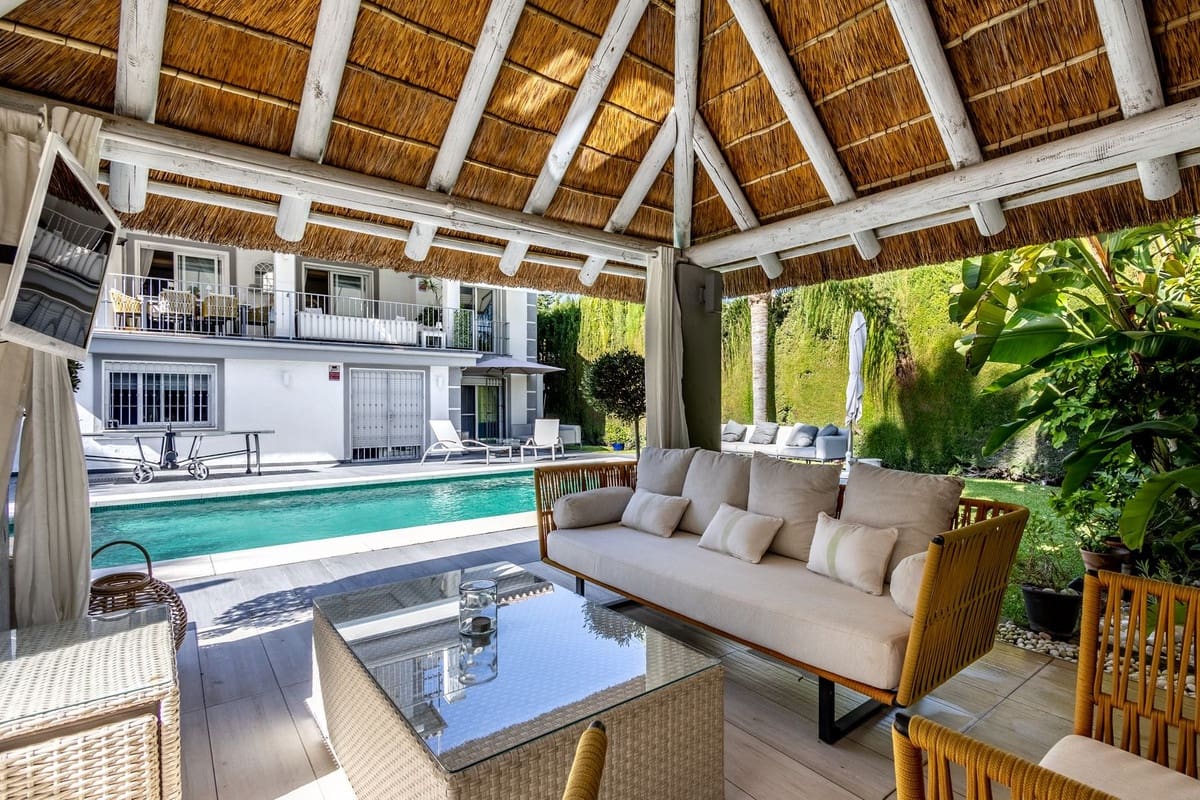 6 soveværelse Villa til salg i Alhaurin el Grande med swimmingpool garage - € 895.000 (Ref: 9311994)