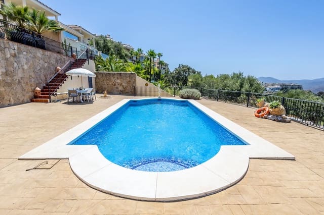 3 soverom Villa til leie i Alhaurín Golf, Alhaurín el Grande med svømmebasseng garasje - € 3 750 (Ref: 9325388)