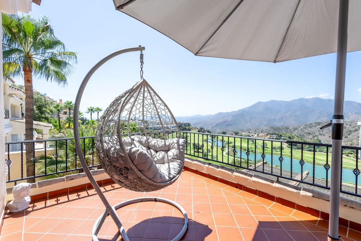 3 bedroom Villa for rent in Alhaurin Golf with pool garage - € 3,750 (Ref: 9325388)