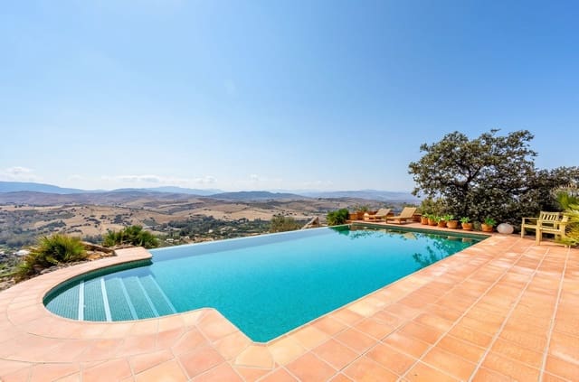 4 soveværelse Finca/Landehus til salg i Coín med swimmingpool garage - € 1.195.000 (Ref: 9372870)