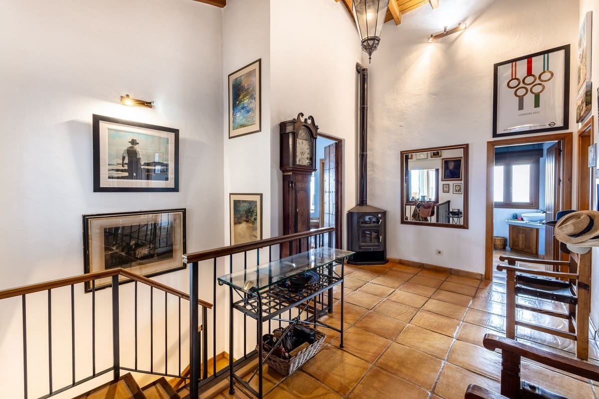 4 sovrum Finca/Hus på landet till salu i Coin med pool garage - 1 195 000 € (Ref: 9372870)