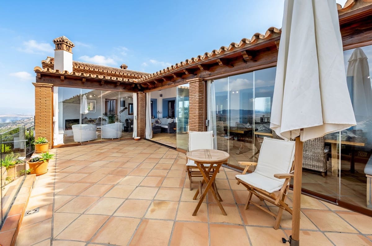 4 sovrum Finca/Hus på landet till salu i Coin med pool garage - 1 195 000 € (Ref: 9372870)