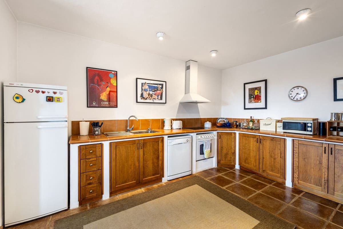 4 sovrum Finca/Hus på landet till salu i Coin med pool garage - 1 195 000 € (Ref: 9372870)