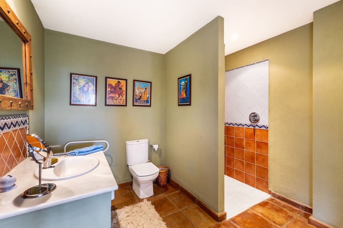 4 sovrum Finca/Hus på landet till salu i Coin med pool garage - 1 195 000 € (Ref: 9372870)