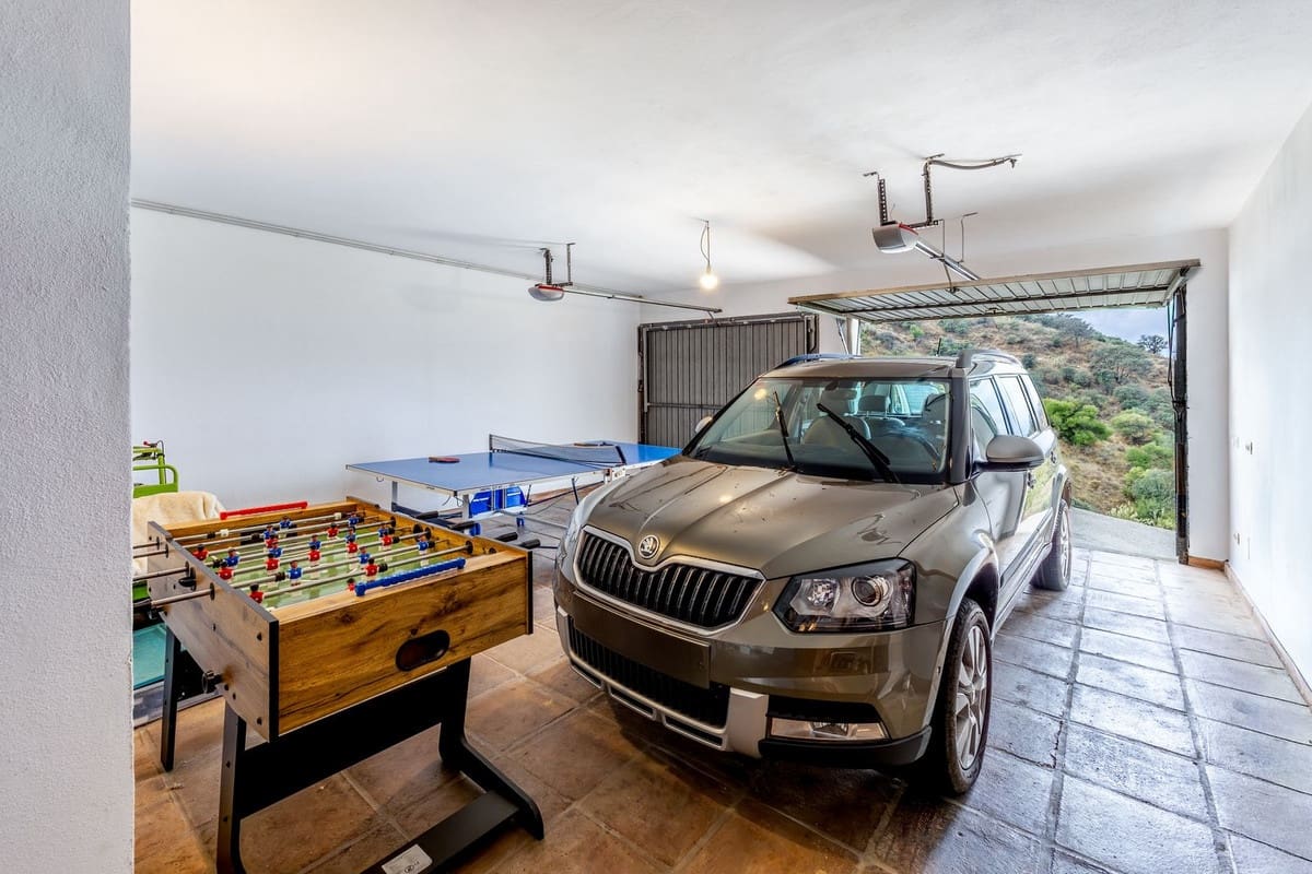 4 sovrum Finca/Hus på landet till salu i Coin med pool garage - 1 195 000 € (Ref: 9372870)