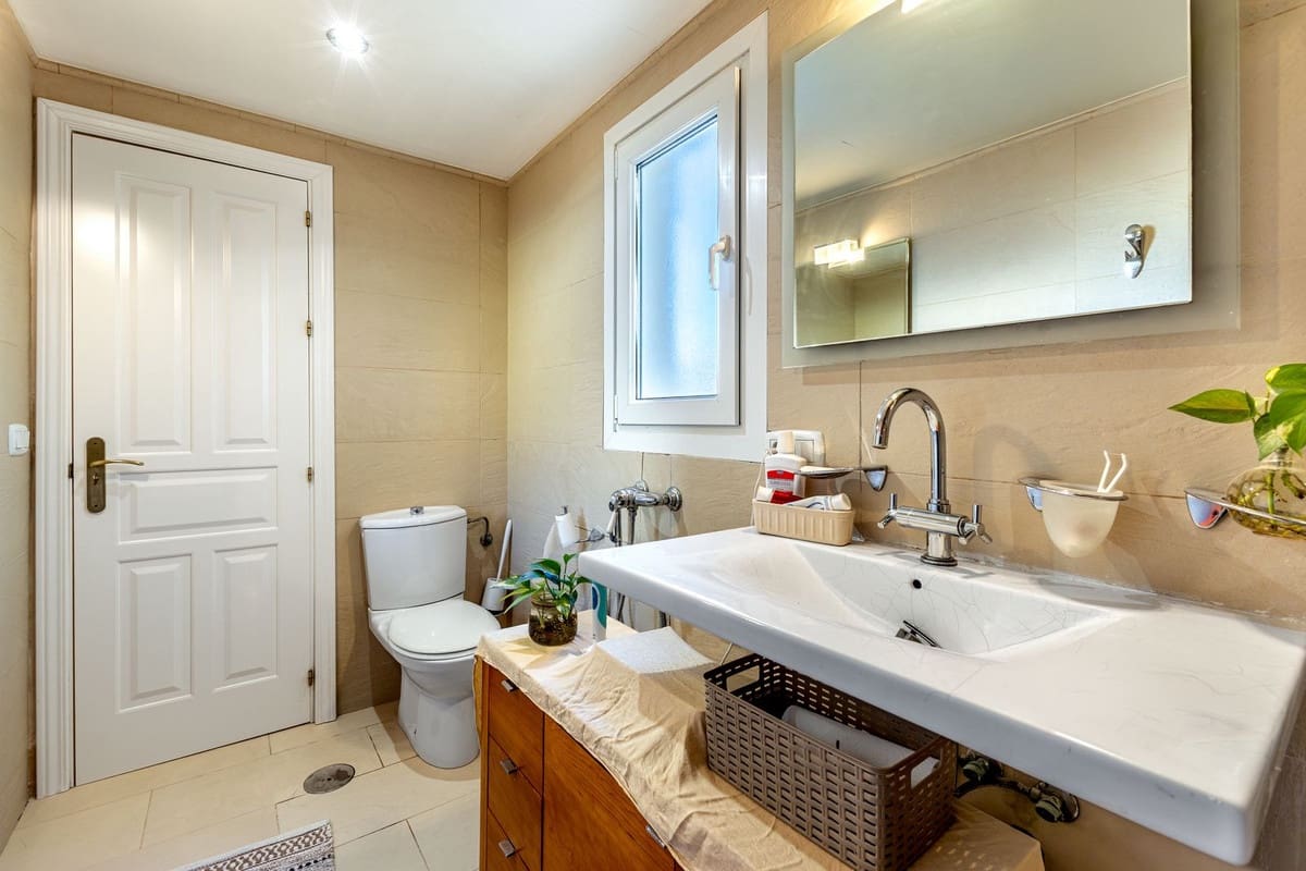 2 bedroom Townhouse for sale in Alhaurin Golf with pool garage - € 355,000 (Ref: 9417993)