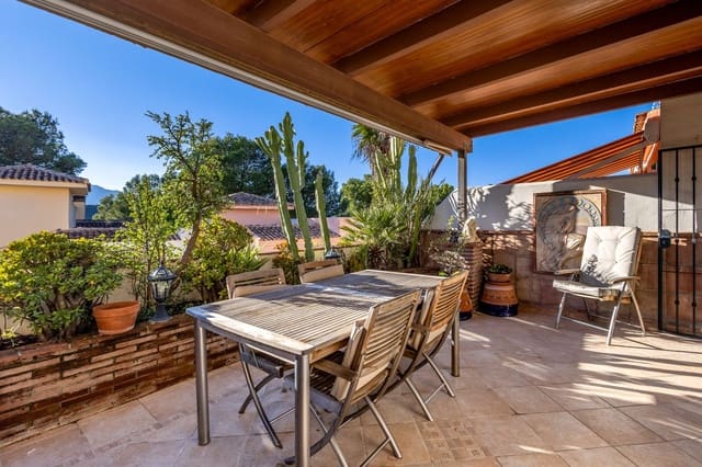 Casa de 2 habitaciones en Alhaurín Golf, Alhaurín el Grande en venta con piscina garaje - 355.000 € (Ref: 9417993)