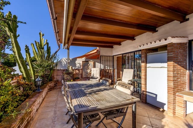 Casa de 2 habitaciones en Alhaurín Golf, Alhaurín el Grande en venta con piscina garaje - 355.000 € (Ref: 9417993)