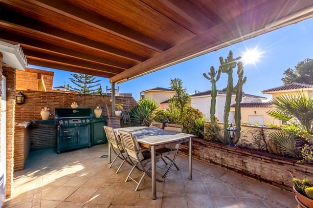 2 soverom Hus til salgs i Alhaurín Golf, Alhaurín el Grande med svømmebasseng garasje - € 355 000 (Ref: 9417993)